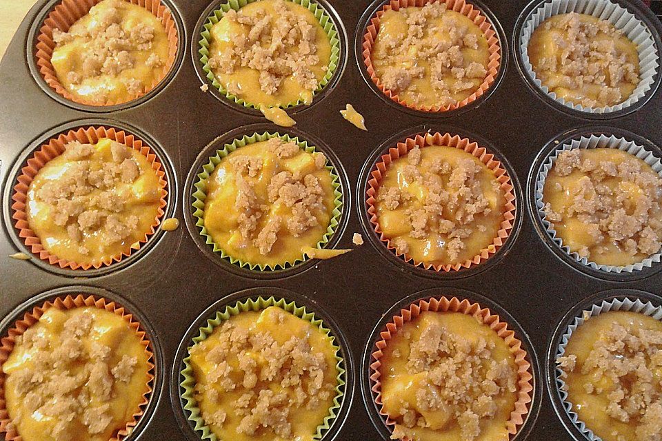 Pumpkin - Apple - Streusel Muffins