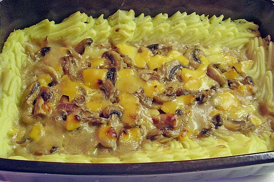 Kartoffelpüree - Auflauf mit Champignons und Käse