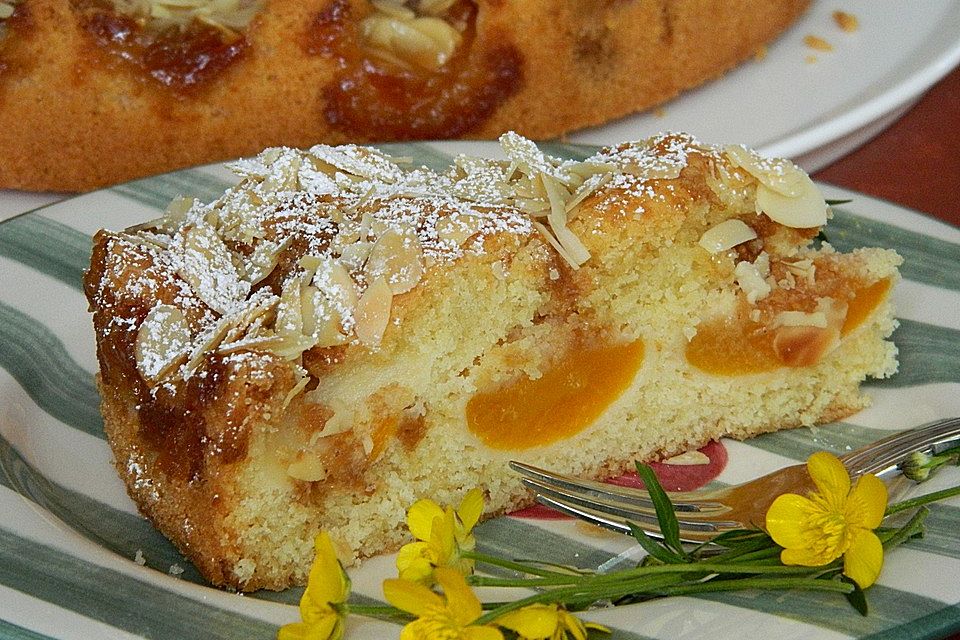 Aprikosen - Amarettini - Kuchen