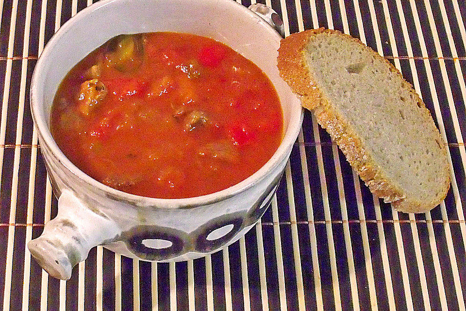 Einfache Gulaschsuppe