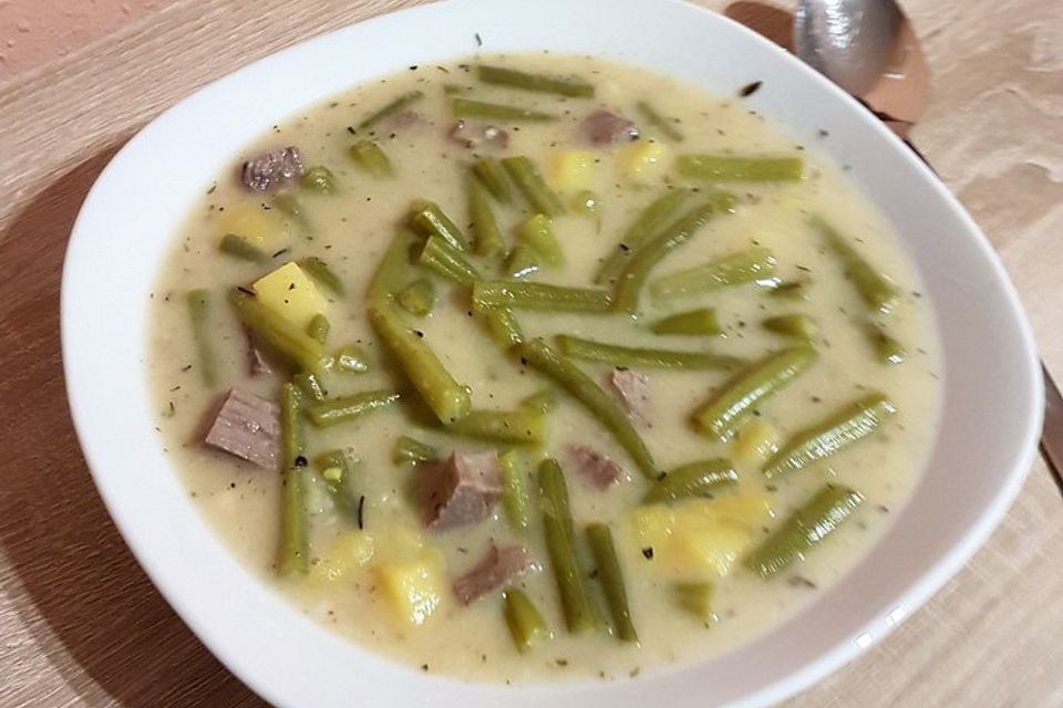 Rheinische Bohnensuppe