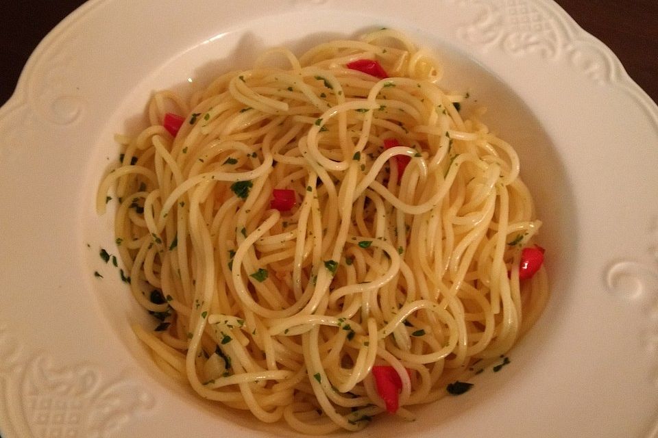 Spaghetti all' aglio, olio e peperoncino à la Alex