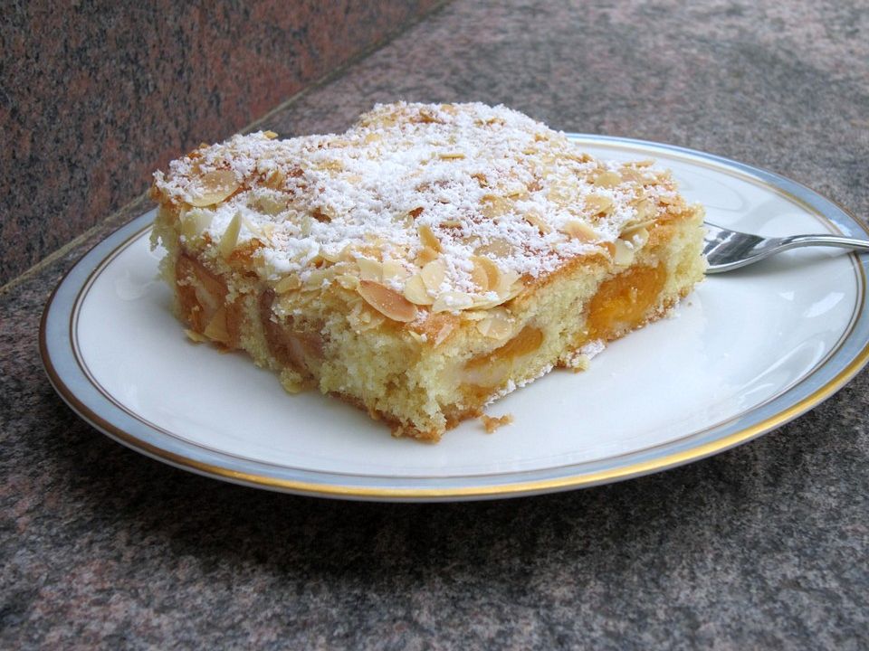 Aprikosen-Blechkuchen von wilana| Chefkoch