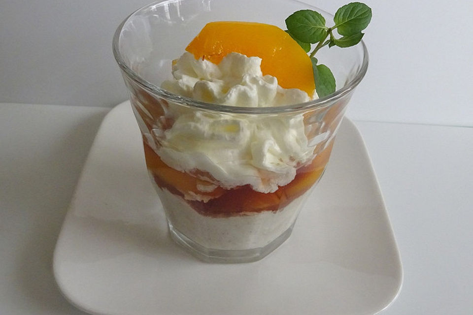 Pfirsich - Wein - Vanille - Crème fraiche Dessert