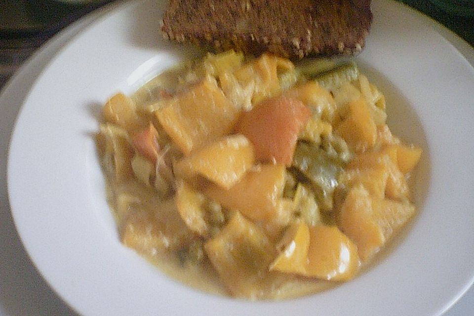 Fruchtige Curry - Reis - Pfanne mit Frischkäse