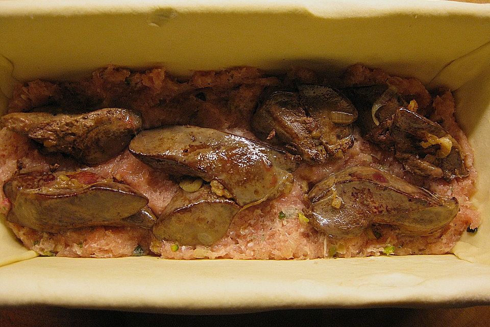 Putenpastete mit Leber und Pistazien Putenpastete mit Leber und Pistazien