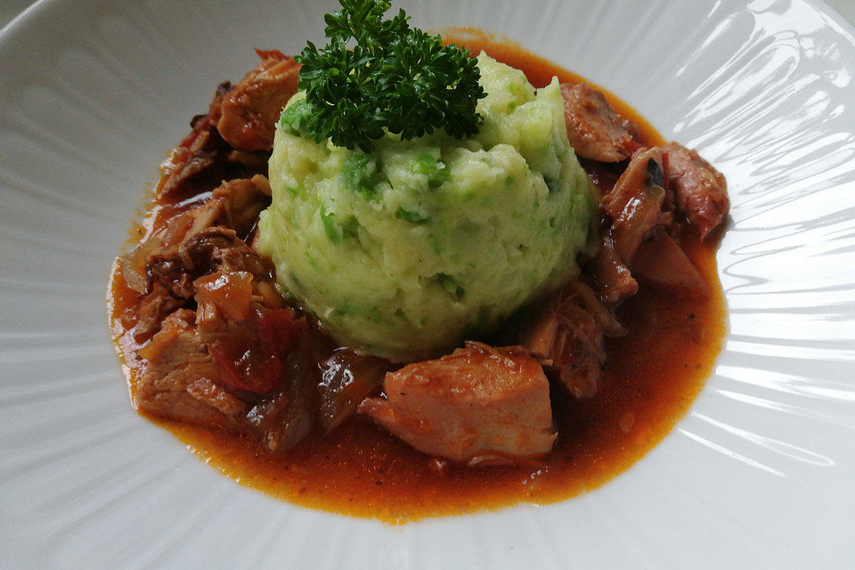 Hähnchenragout mit Tomaten - Sahne