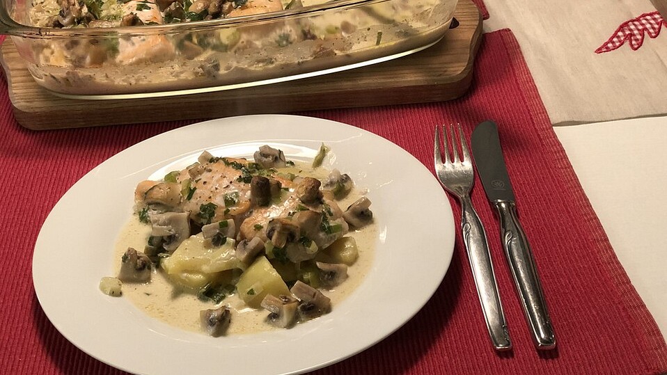 Lachs - Kartoffel Gratin mit Champignon - Rahm von Corela1