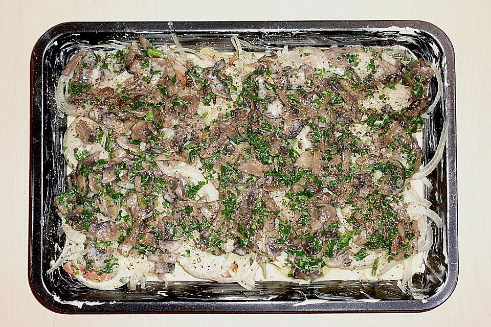 Lachs - Kartoffel Gratin mit Champignon - Rahm