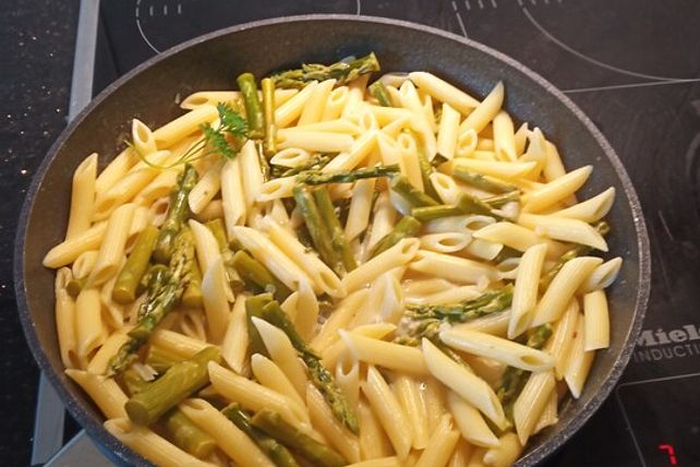 Penne mit Spargel von M-S-E| Chefkoch