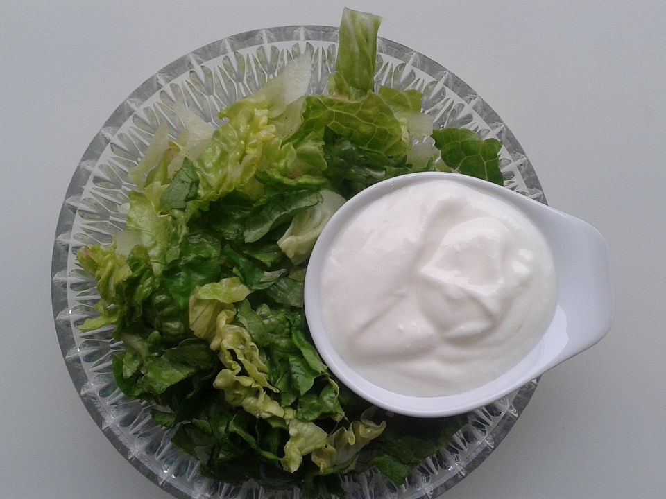 Grüner Salat mit Joghurtsoße von motte1168 | Chefkoch