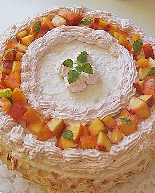 Chandras fruchtige Frischkäse - Sommertraum - Torte