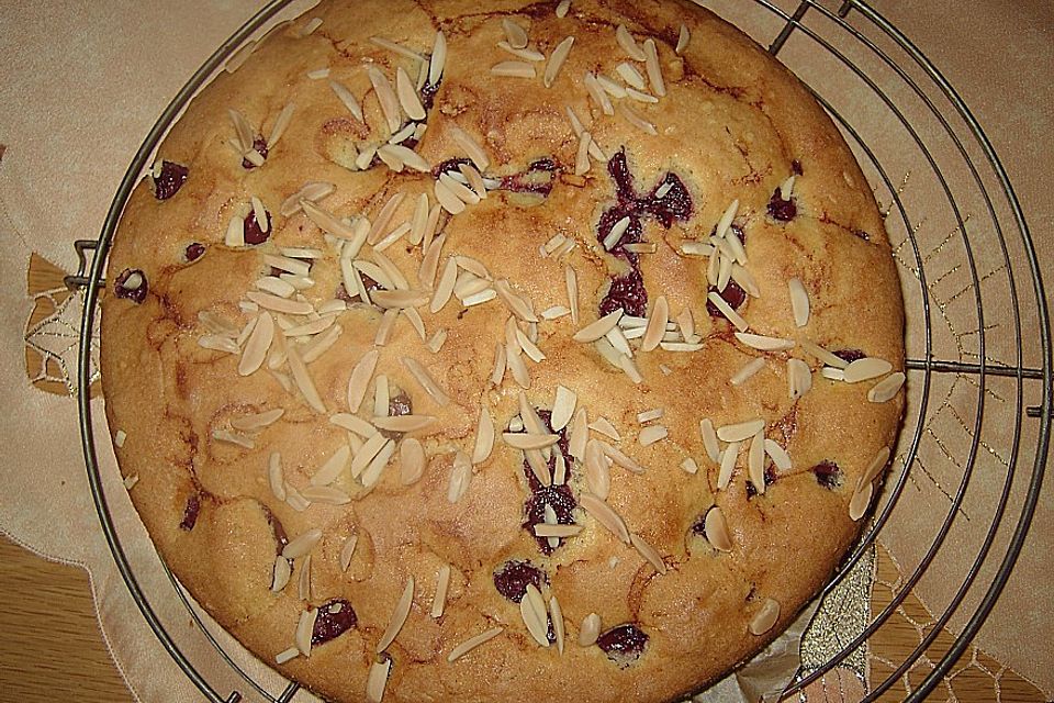 Mandel - Kirsch - Kuchen