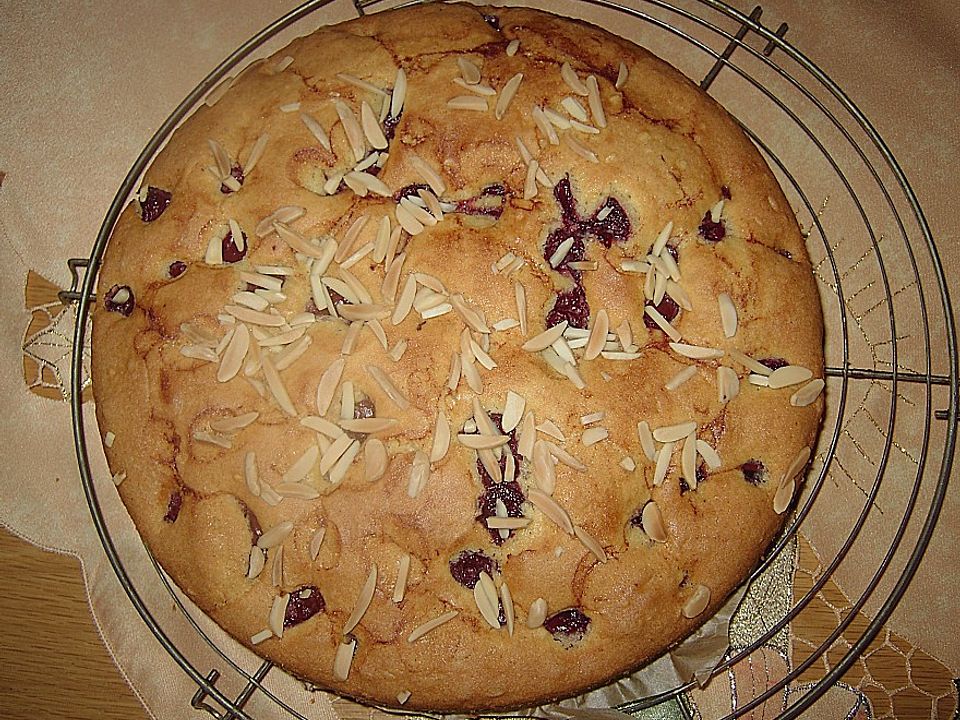 Mandel - Kirsch - Kuchen von Kati80| Chefkoch