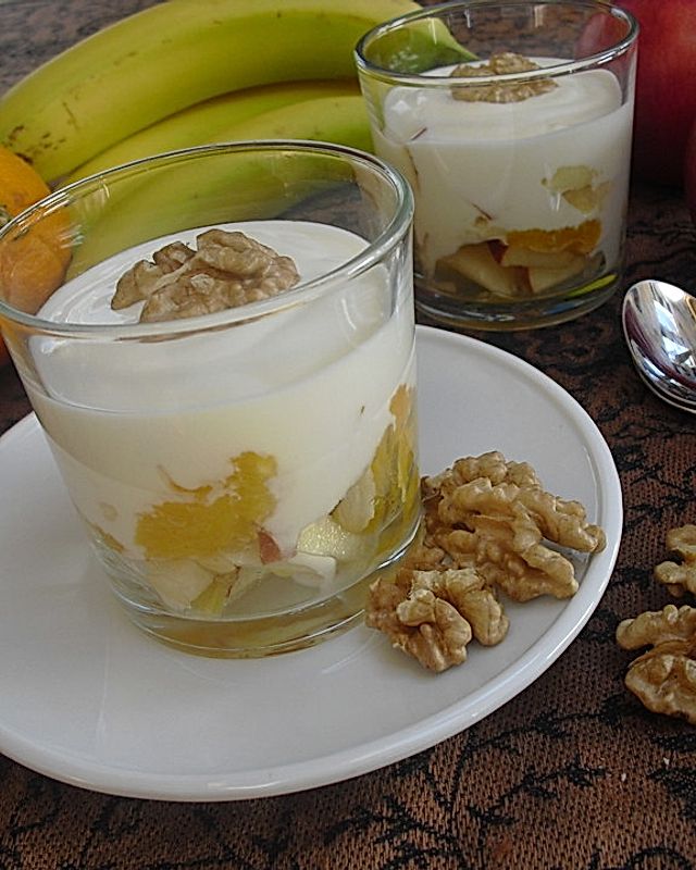 Winterliches Joghurt - Früchte - Dessert