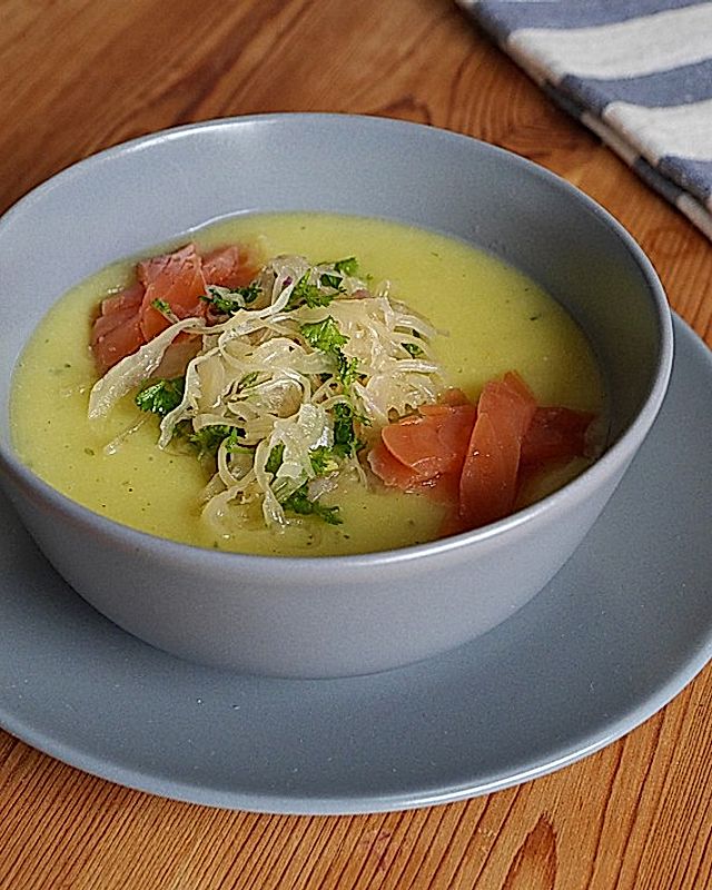 Kartoffel-Sauerkraut-Suppe