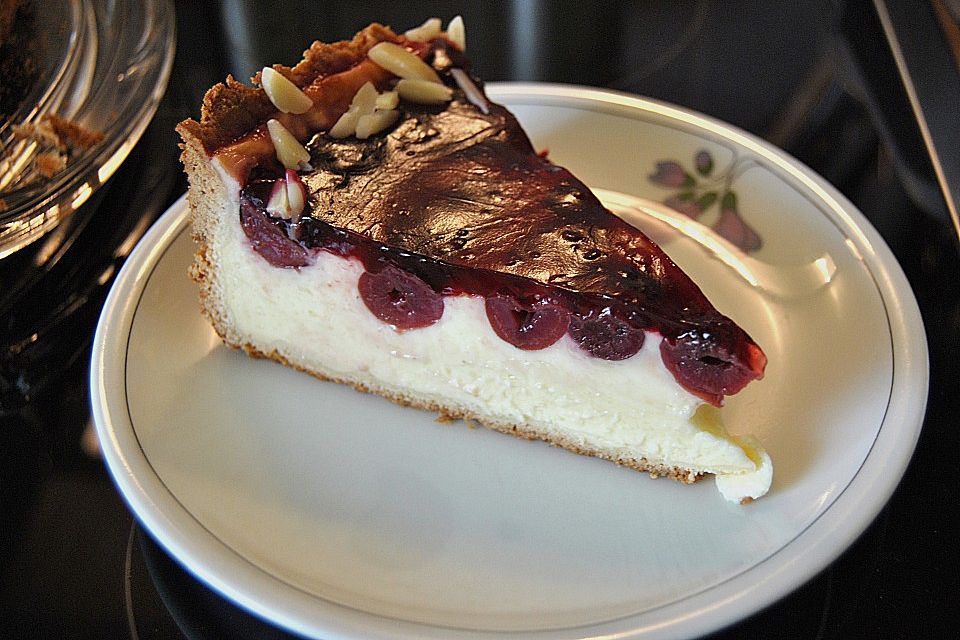 Quench - Schmand - Kuchen mit Kirschen Quench - Schmand - Kuchen mit Kirschen