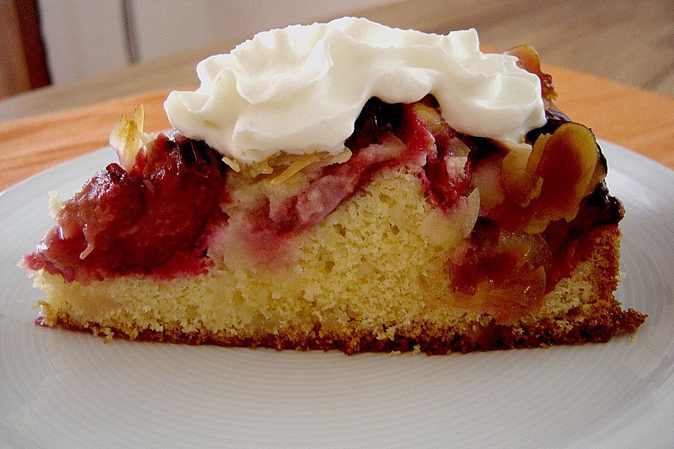 Zwetschgenkuchen mit Mandelguss à la Sonja