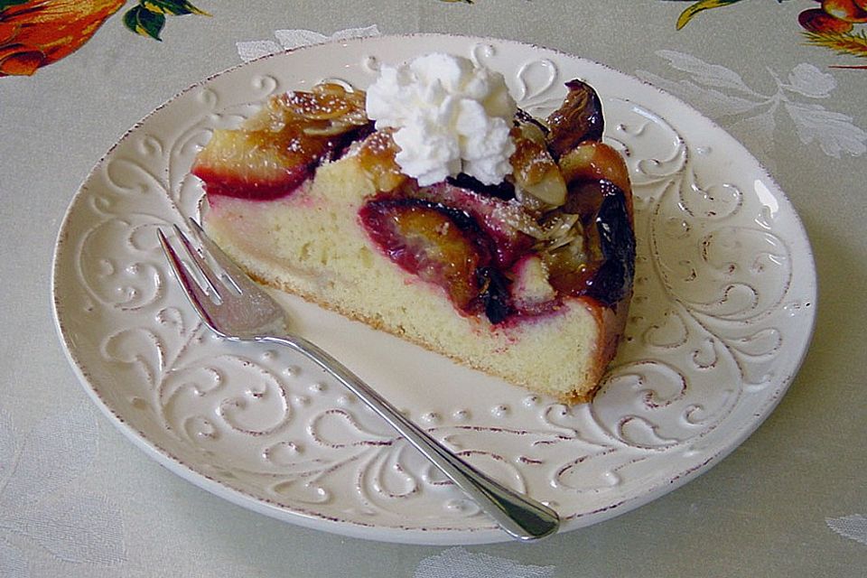 Zwetschgenkuchen mit Mandelguss à la Sonja