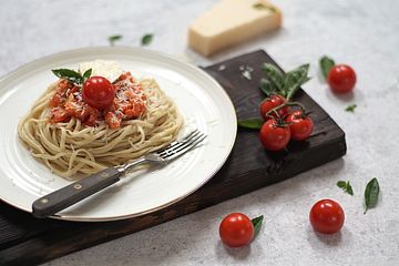 Spaghetti mit kaltem Sugo