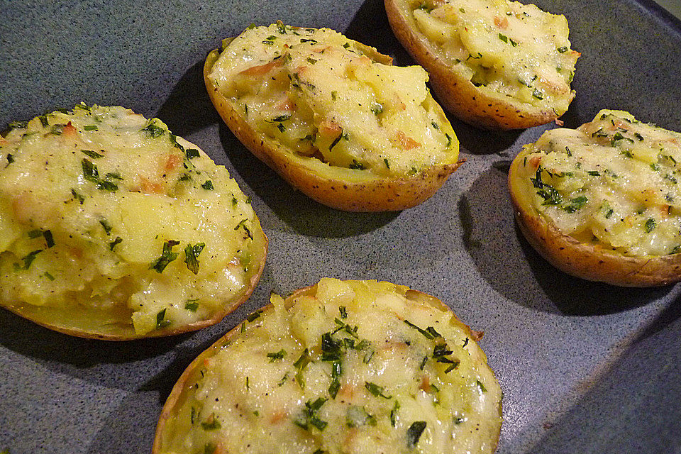 Gegrillte Kartoffeln mit Scamorza - Füllung