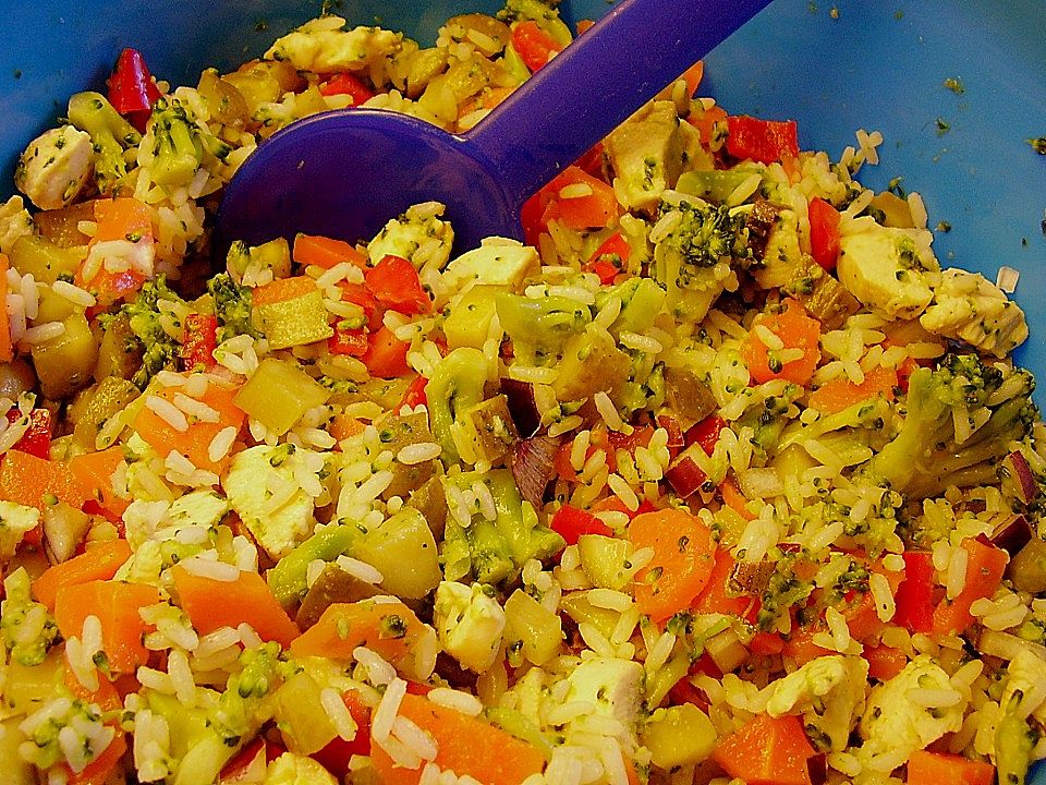 Reissalat mit Hähnchenfleisch und Brokkoli von brisane| Chefkoch