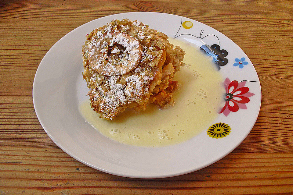 Kerniger Haferflockenauflauf mit Äpfeln