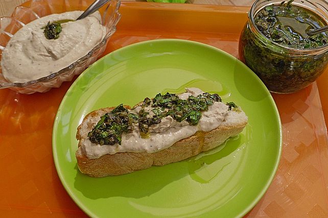 Thunfischmousse mit Olivenvinaigrette von mickyjenny| Chefkoch