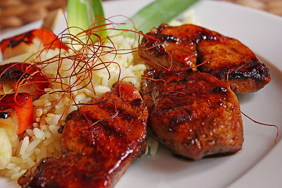 Karibisches Hähnchenfilet mit Paprika-Ananas-Spieß