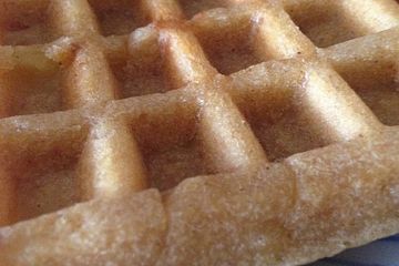 Waffeln Mit Apfelstucken Chefkoch 