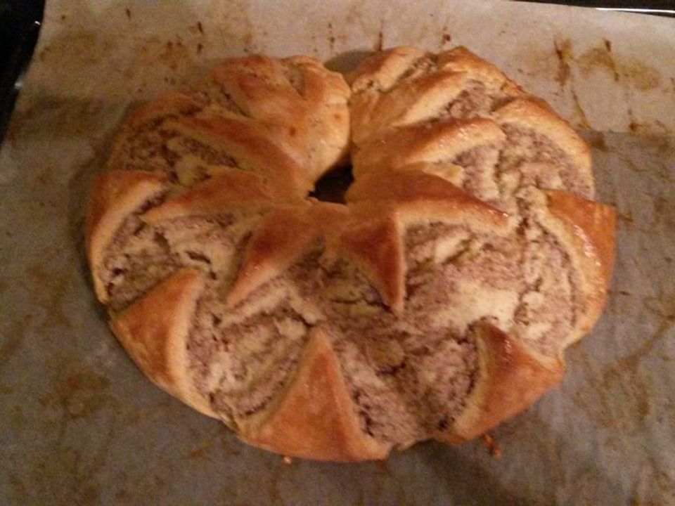 Mohn - und Nussstrudel aus Kartoffelteig von Backtrude| Chefkoch