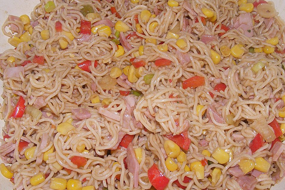 Chinesischer Spaghettisalat