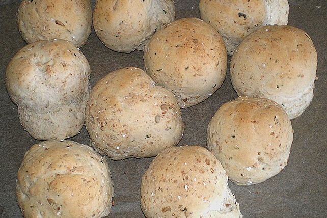 Wildkräuterbrötchen von anchoka| Chefkoch
