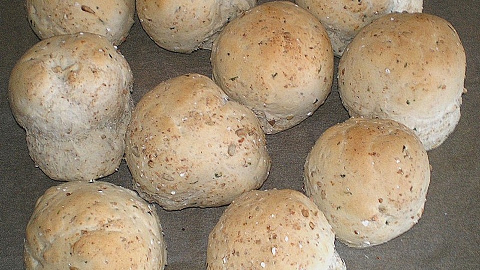 Wildkräuterbrötchen von anchoka| Chefkoch