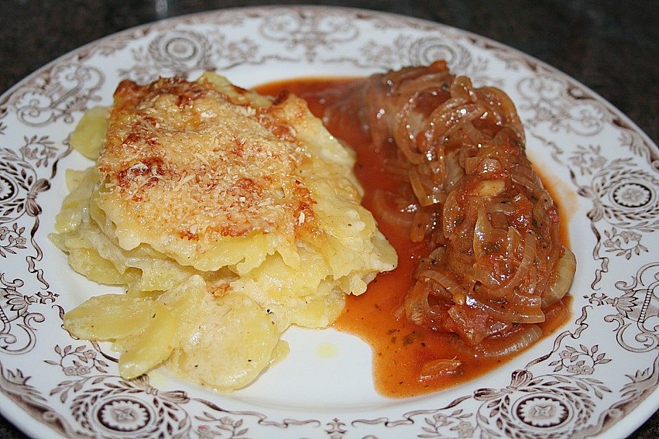 Schnelles Kartoffelgratin mit Sauce Béchamel