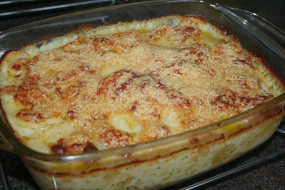 Schnelles Kartoffelgratin mit Sauce Béchamel