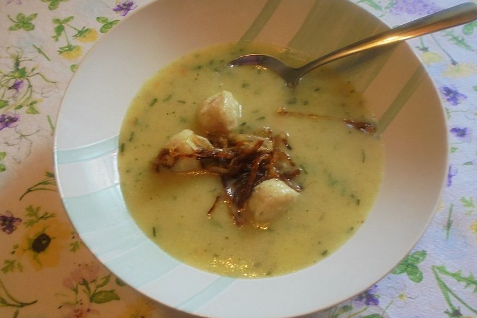 Töginger aufgeschmolzene Grießsuppe