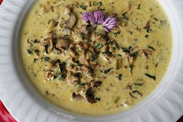 Champignon - Porree ( Lauch ) - Käse - Curry - Suppe von hermine| Chefkoch