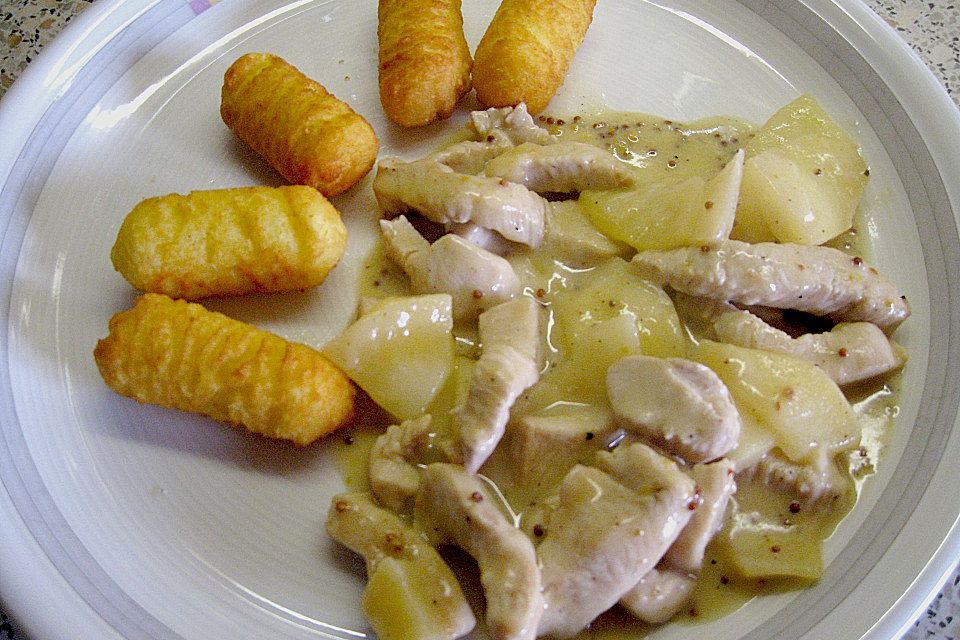 Hähnchenbrust in Apfel - Calvados - Sauce