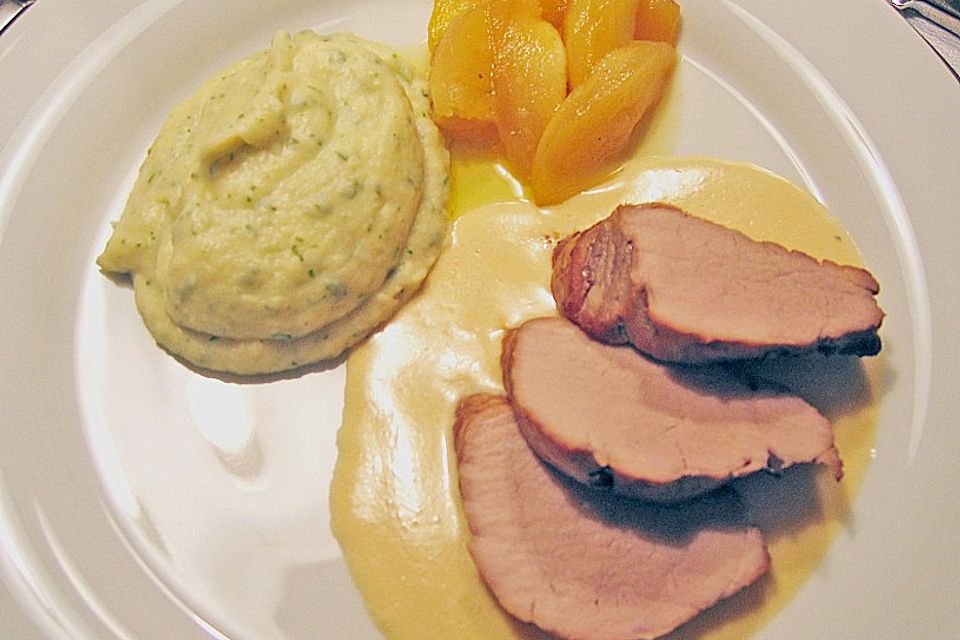 Schweinefilet mit Äpfeln und Calvadossauce