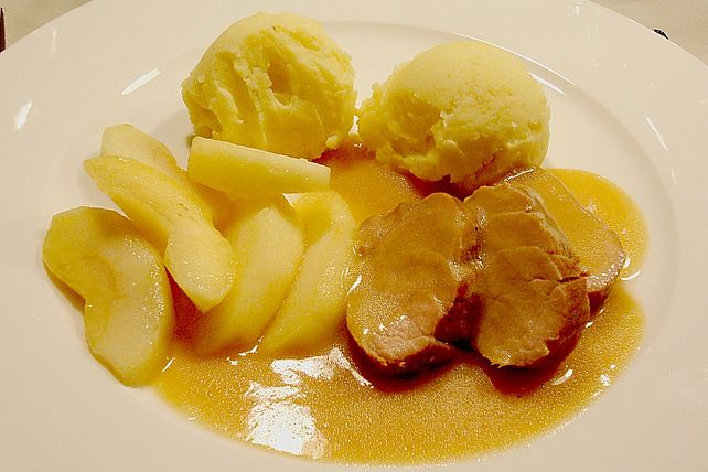 Schweinefilet mit Äpfeln und Calvadossauce von leckerschmecker123| Chefkoch