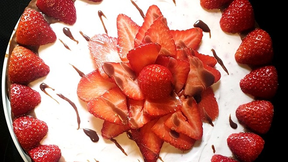 Kalorienarme Erdbeertorte mit Quark von ElkeSonne