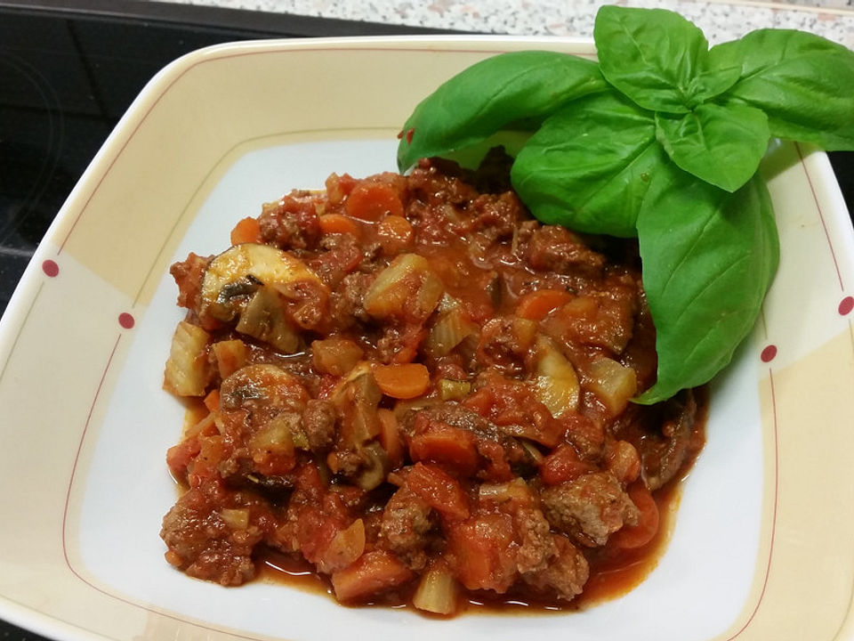 Tomatensoße mit Gemüse und Hackfleisch von lays| Chefkoch