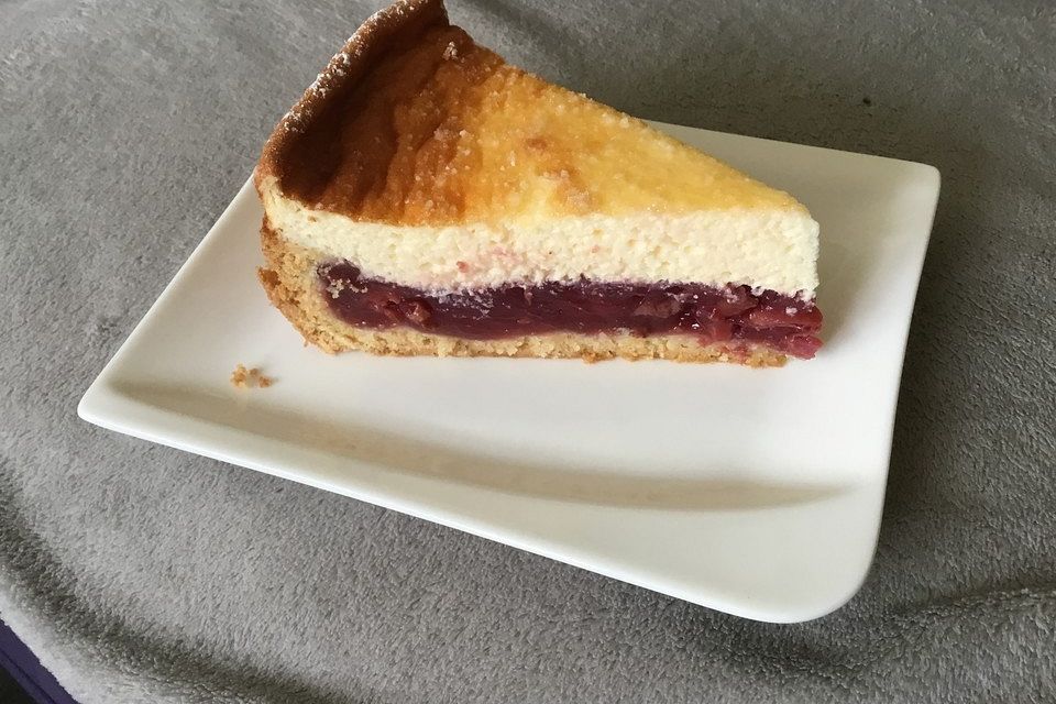 Kirschkuchen mit Schmandhaube