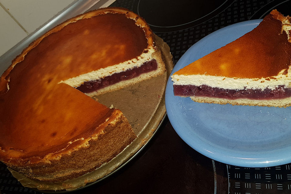 Kirschkuchen mit Schmandhaube