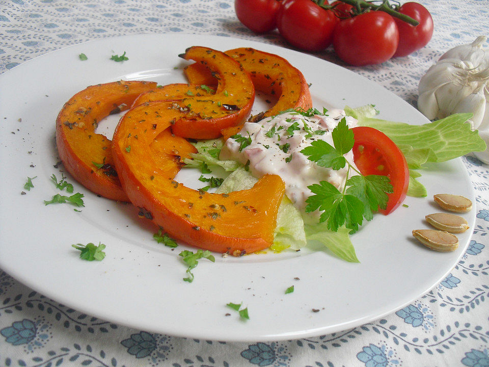 Ofenkürbis mit Kräuterquark von Krümelita| Chefkoch