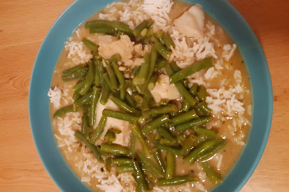 Grünes Thai - Curry mit Seeteufel und Okraschoten