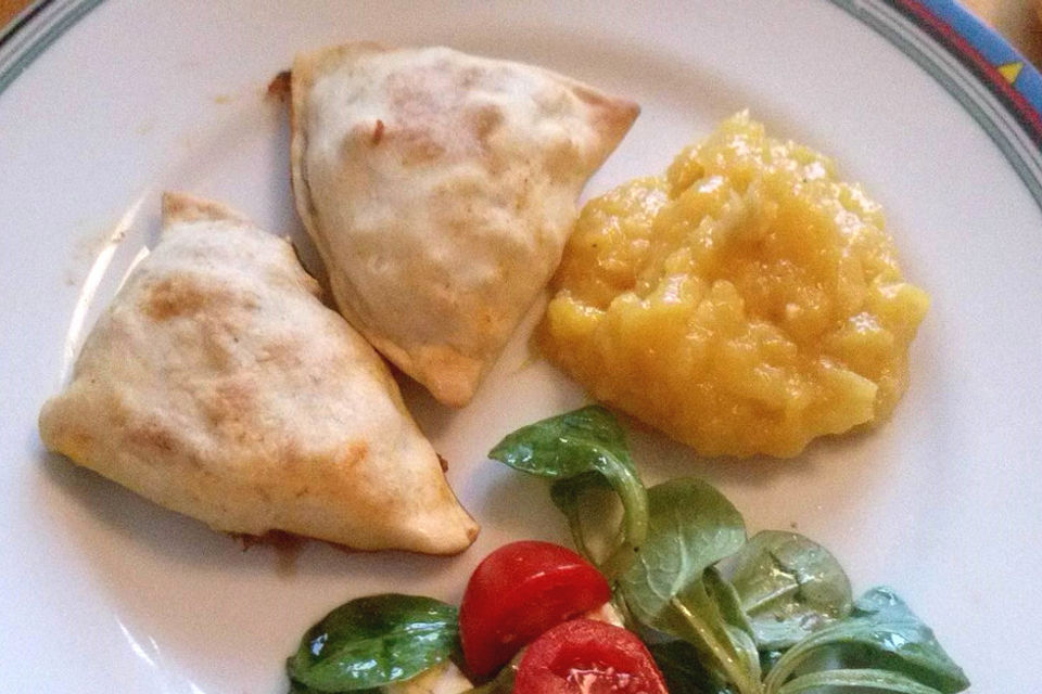 Samosas Samosas