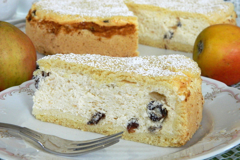 Gedeckte Käsetorte