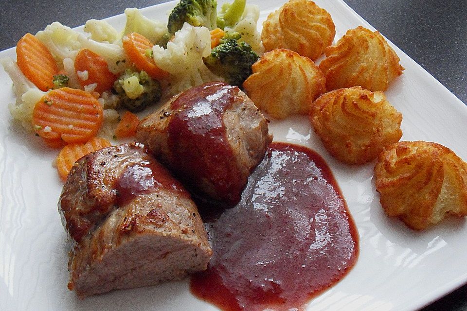 Schweinefilet mariniert in Rosmarin-Honig